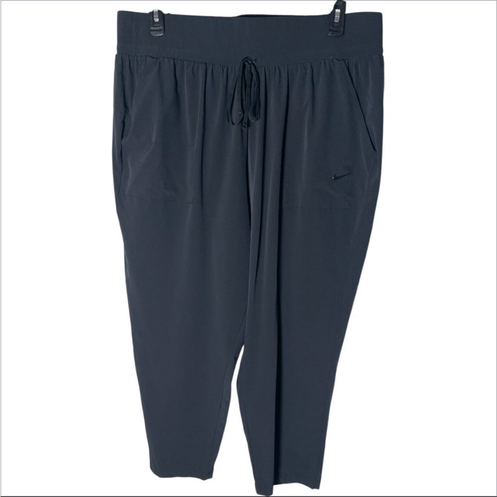 Nike Dri-FIT Black Tapered Pants Women’s 1X Plus Size Stretch Athletic Core